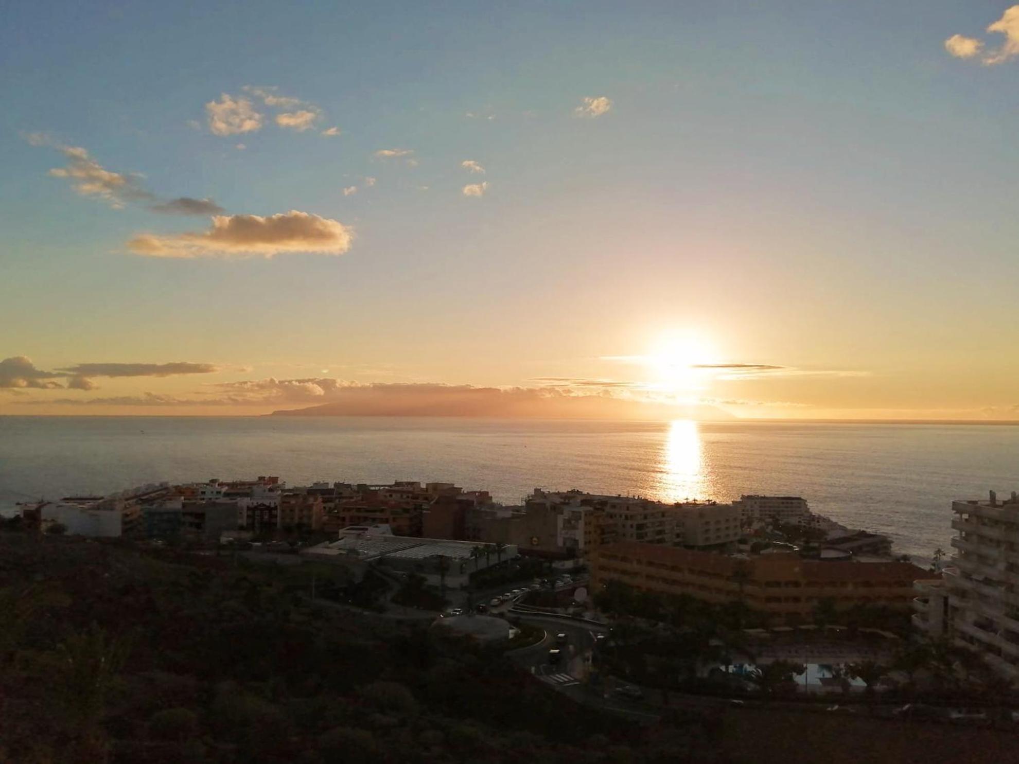 Panomaric Sea View - Sol Apartment Puerto de Santiago  Εξωτερικό φωτογραφία